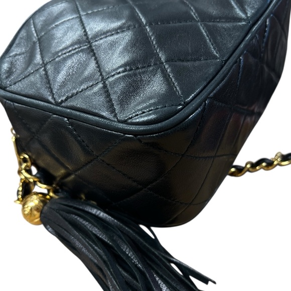 CHANEL QUILTED MINI CC TASSEL CAMERA BAG VINTAGE AUTHENTICATED - Picture 12 of 16